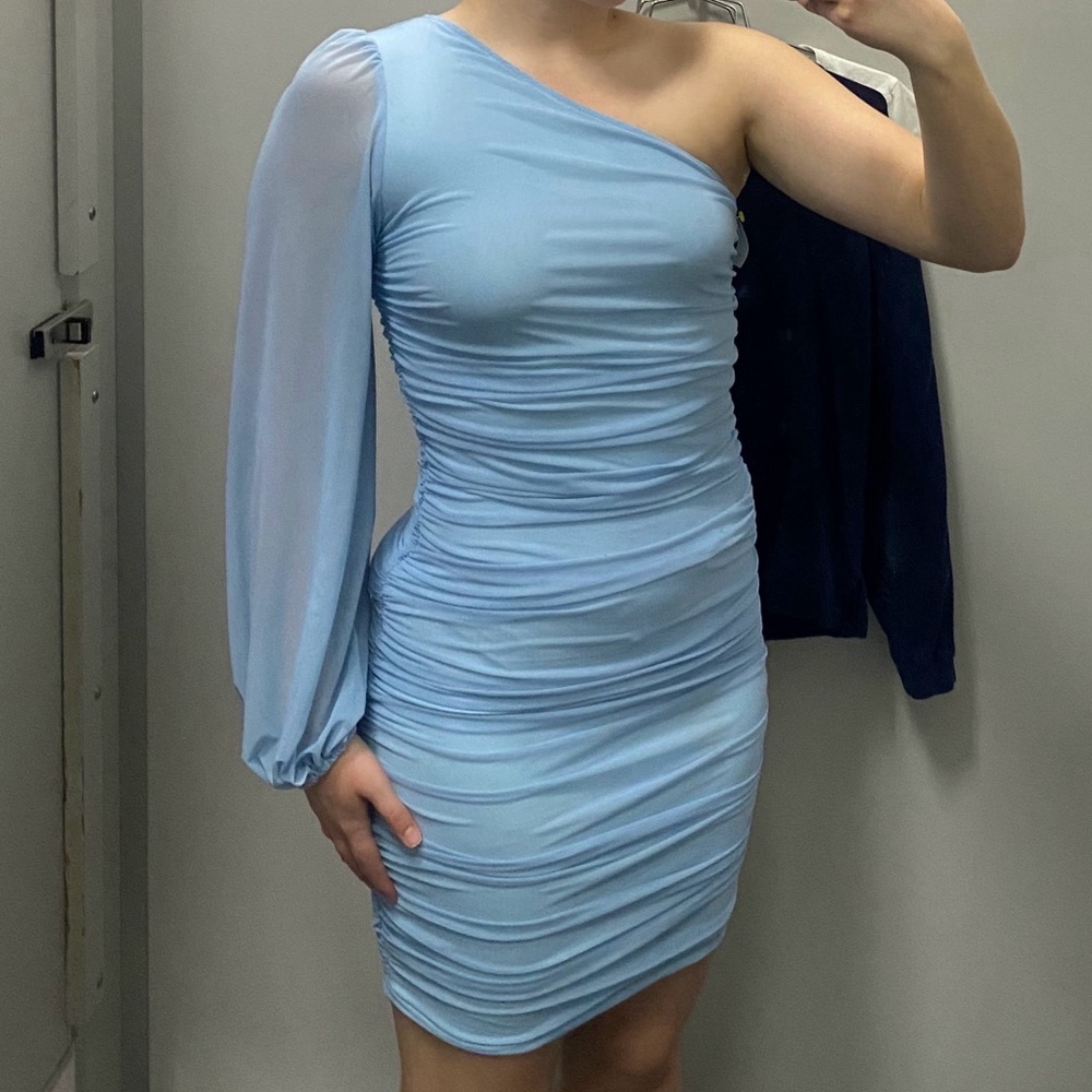 cinderella’s out-to-dinner dress 🪄